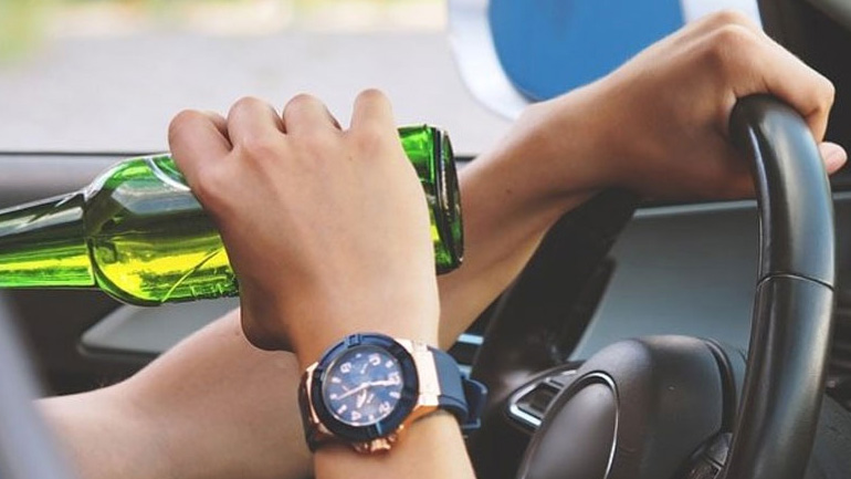 Το αλκοόλ ευθύνεται για το 20% έως 30% των τροχαίων δυστυχημάτων