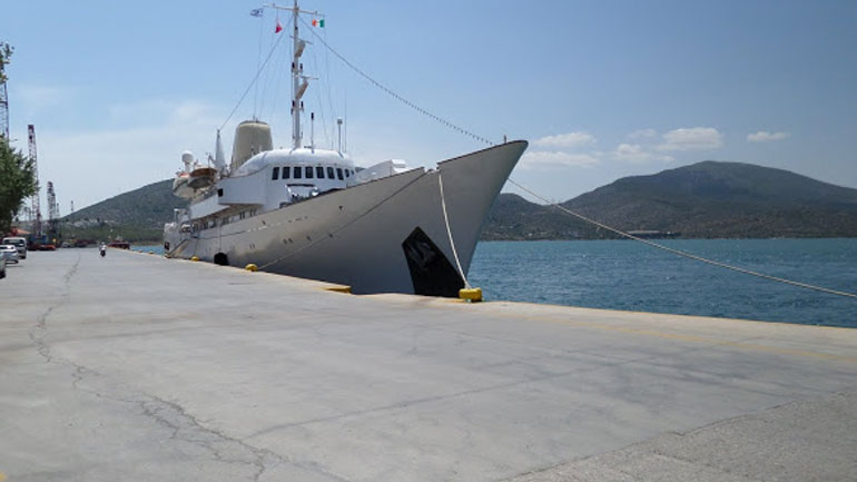 Η θρυλική θαλαμηγός «Χριστίνα Ο» του Ωνάση στο λιμάνι της Χαλκίδας