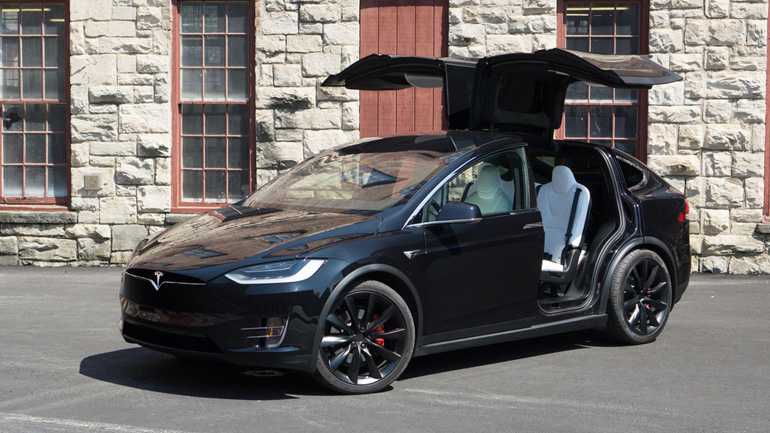 Δεν τουμπάρει με τίποτα το Tesla Model X