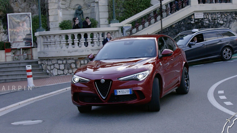 Με την πανέμορφη Stelvio Quadrifoglio στο Μονακό Με την πανέμορφη Stelvio Quadrifoglio στο Μονακό