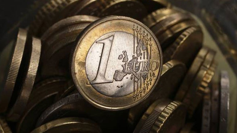 Υποχωρεί το ευρώ στην αγορά συναλλάγματος