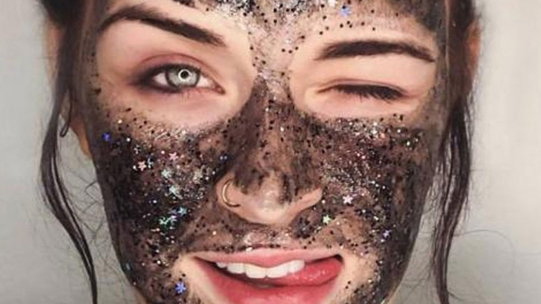 Αυτή η μάσκα προσώπου θα αλλάξει τη ρουτίνα περιποίησής σου