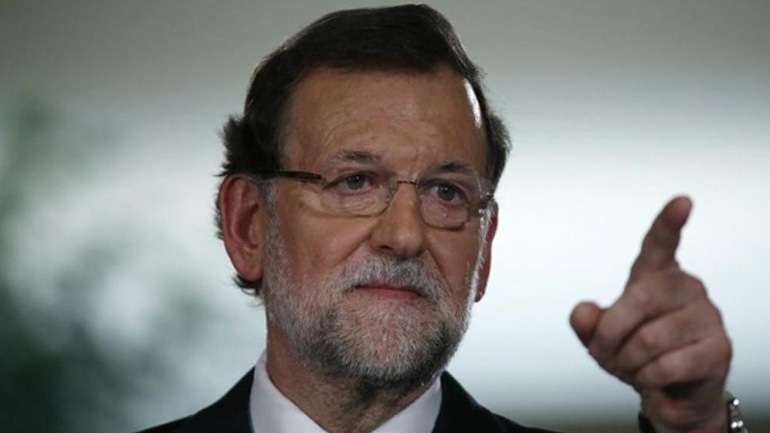 Ισπανία: Ο Ραχόι δεν θα προκηρύξει εκλογές