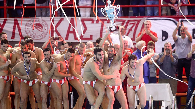 Πόλο: Η φιέστα του Ολυμπιακού