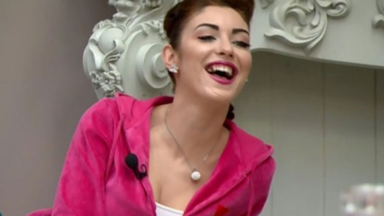 H Γκαμπριέλα από το Power of Love καταγγέλλει: «Με απείλησαν από την παραγωγή…»