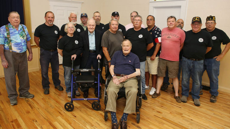 Στο νοσοκομείο ο Τζορτζ Μπους ο πρεσβύτερος