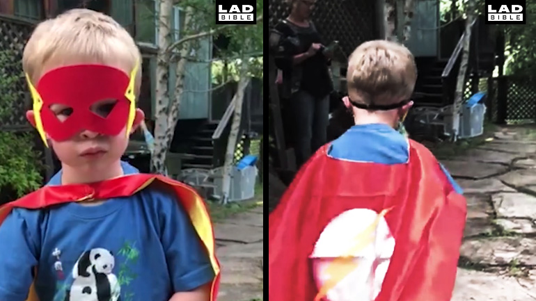 Ο Flash κάνει επίδειξη της ταχύτητάς του