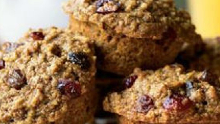 Μάφινς ολικής με σταφίδες