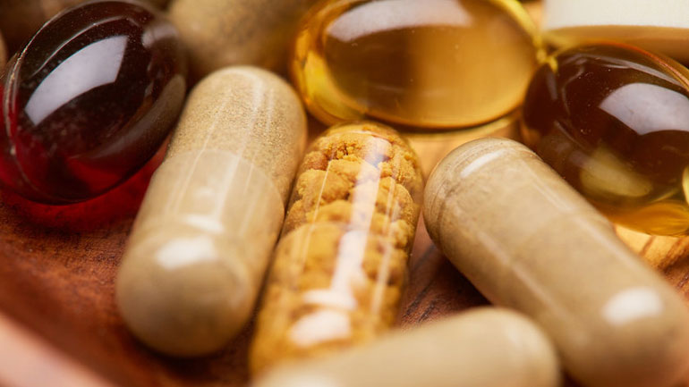 Έρευνα: Τα συμπληρώματα βιταμινών δεν έχουν κανένα όφελος για την καρδιαγγειακή υγεία