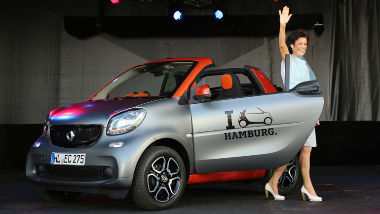 Αποχωρεί η ισχυρή γυναίκα της smart