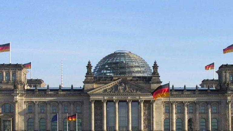 Die Welt: «Το Βερολίνο φοβάται ανασφάλεια στη Ρώμη»