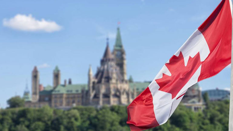 Καναδικά αντίποινα ύψους 16,6 δισεκατομμυρίων δολαρίων στις ΗΠΑ για τους δεσμούς