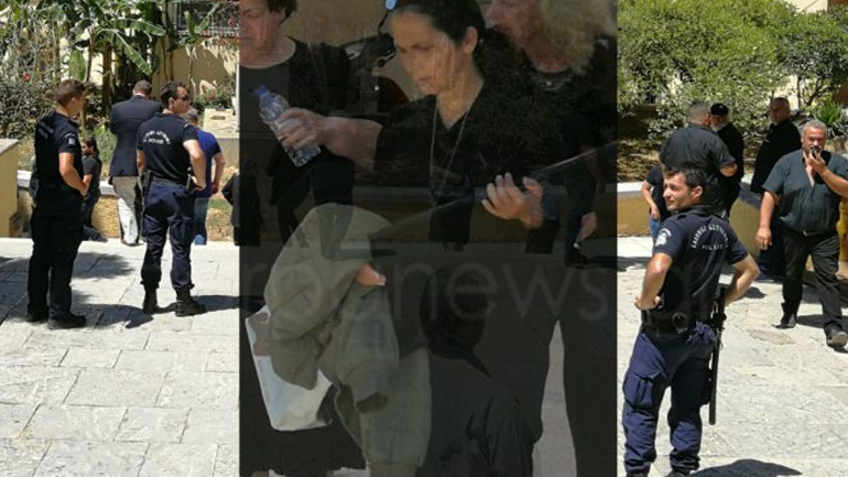 Έγκλημα στα Ανώγεια: Με το ματωμένο μπουφάν του γιου της κατέθεσε η μητέρα του 23χρονου