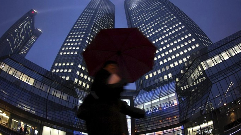 Σε χαμηλό 15 μηνών υποχώρησε τον Μάιο ο δείκτης PMI για τη μεταποίηση στην Ευρωζώνη