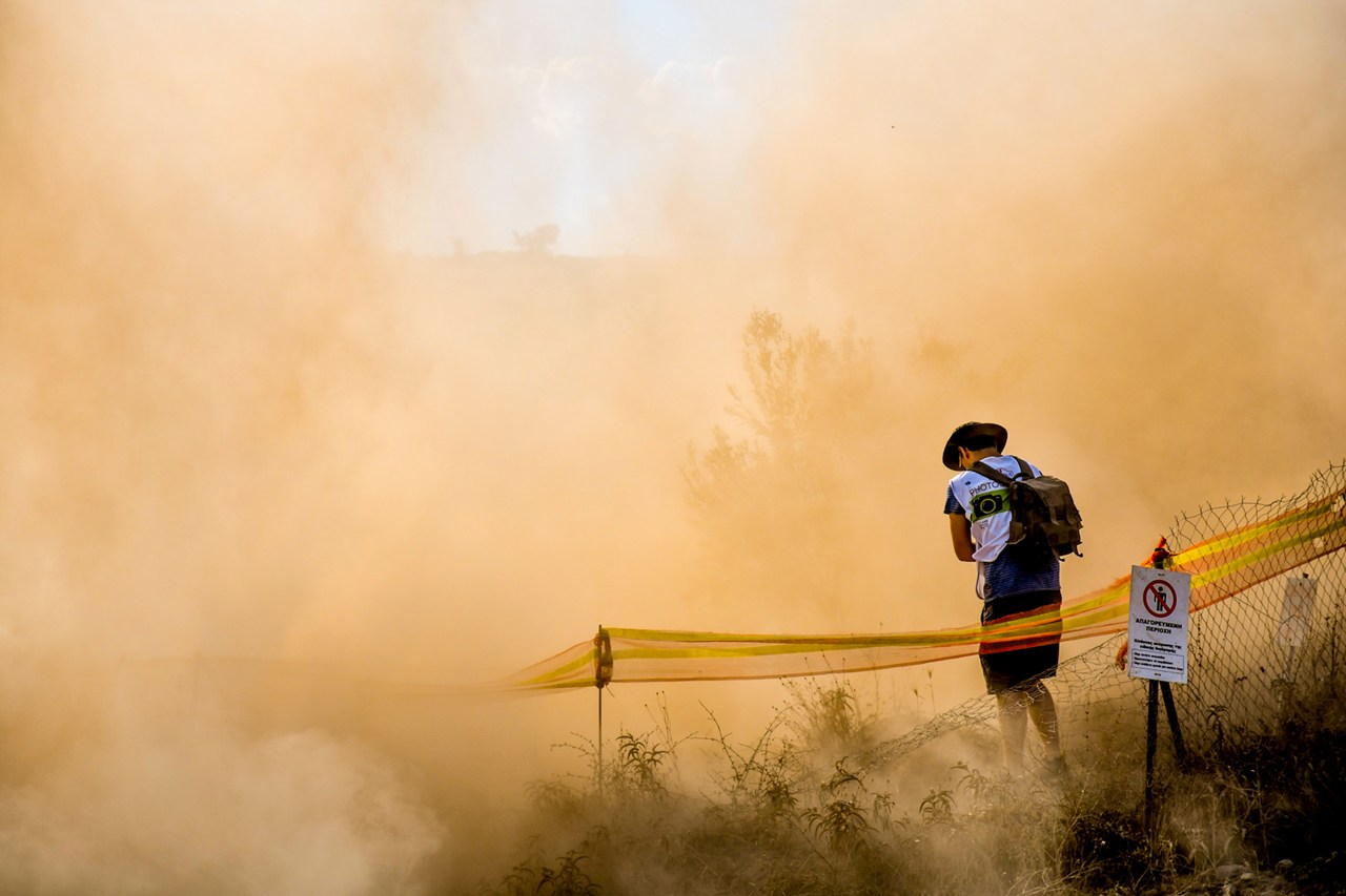 Χώμα = Ακρόπολις...