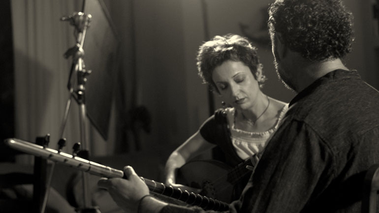 «Εν Χορδαίς και Οργάνοις»: η νέα παραγωγή ντοκιμαντέρ της Cosmote TV για τα λαϊκά μουσικά όργανα του Ελληνισμού