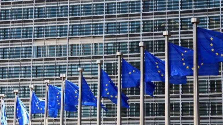 Οι Βρυξέλλες προσέφυγαν στον ΠΟΕ για την επίλυση της διαφοράς τους με τις ΗΠΑ σχετικά με τους δασμούς