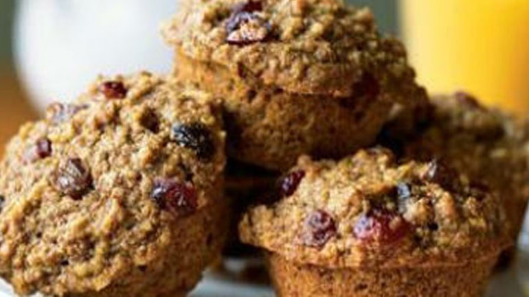 Μάφινς ολικής με σταφίδες
