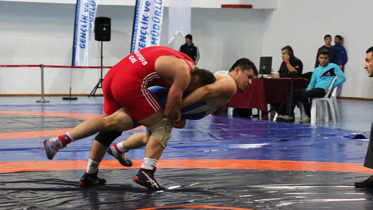 Πάλη: Με 21 αθλητές στο διεθνές τουρνουά της Ρουμανίας