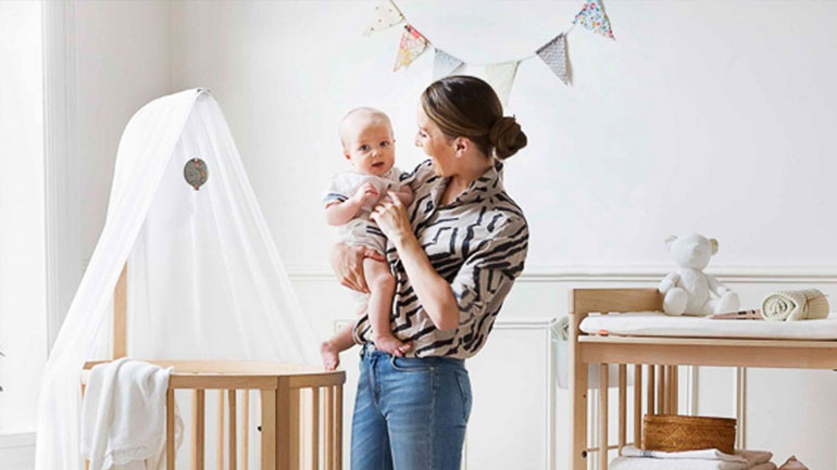 Γιατί το μωρό είναι καλύτερα να κοιμάται στο δικό του δωμάτιο;