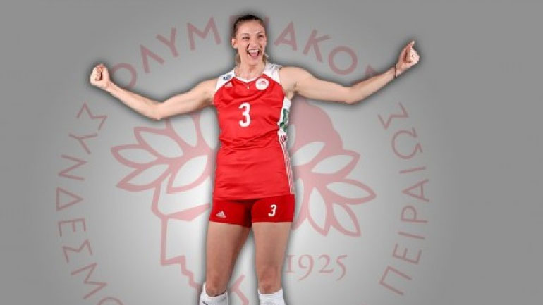 Βόλεϊ: Aνανέωσε με τον Ολυμπιακό η Νομικού