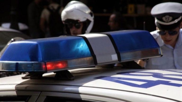 Διακινούσε ναρκωτικά οπλισμένος με μαχαίρι