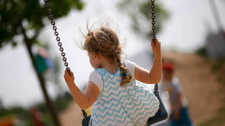 Επίδομα παιδιού: Ξεκίνησαν οι υποβολές των αιτήσεων