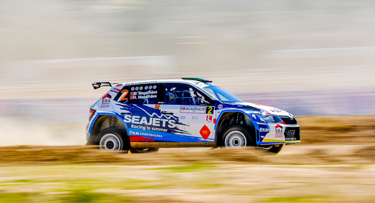 Στην πρώτη θέση πέρασε ο Magalhaes που πλέον κινείται σε φυσιολογικούς ρυθμούς για να πάρει τη νίκη...