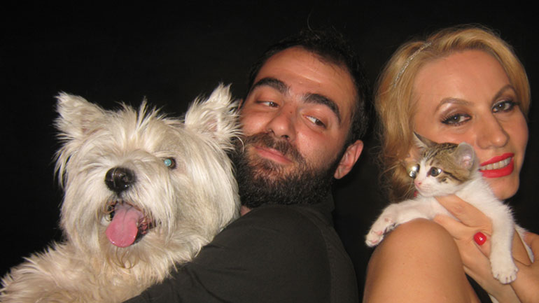 «Να μ’ αγαπάς τα Σάββατα» στο Θέατρο Μπέλλος