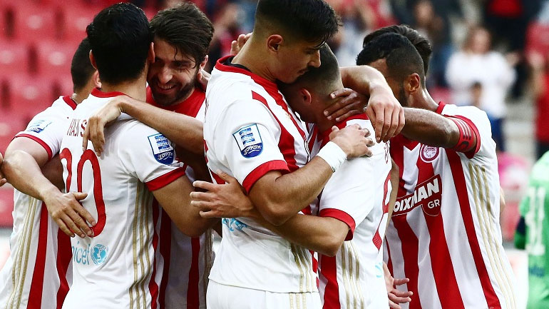 O Oλυμπιακός κόντρα στον… Νίκο Καρέλη