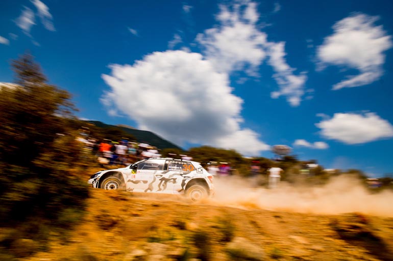 Στην πρώτη του επαφή με αυτοκίνητο κατηγορίας R5, ο Θέμης Χαλκιάς μαζί με τον Λεωνίδα Μαχαίρα τερμάτισαν στην 10η θέση της γενικής...