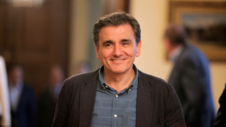 Τσακαλώτος»: Μόνιμες μειώσεις φόρων από το 2019