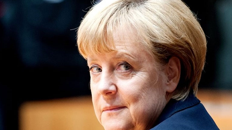 «Η Μέρκελ πλησιάζει στις γαλλικές θέσεις» αναφέρει με ικανοποίηση το Ελιζέ