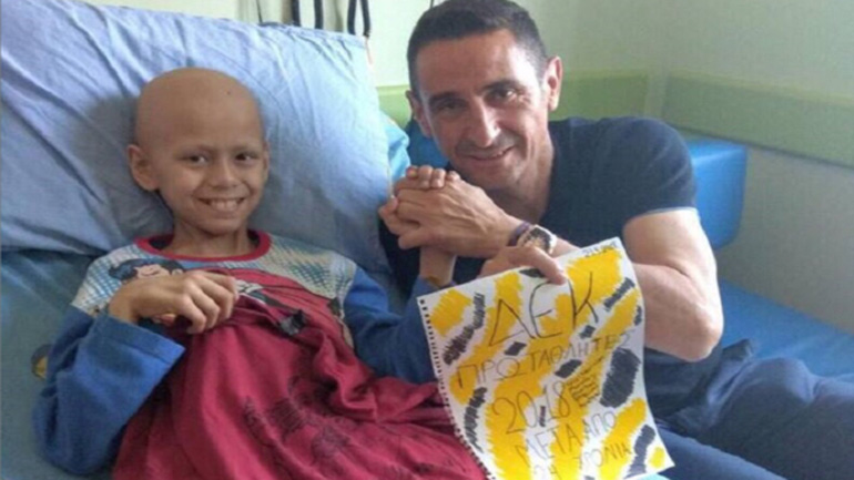 Ο μικρός Ανδρέας θα καμαρώνει την αγαπημένη του ΑΕΚ σαν αετός από ψηλά