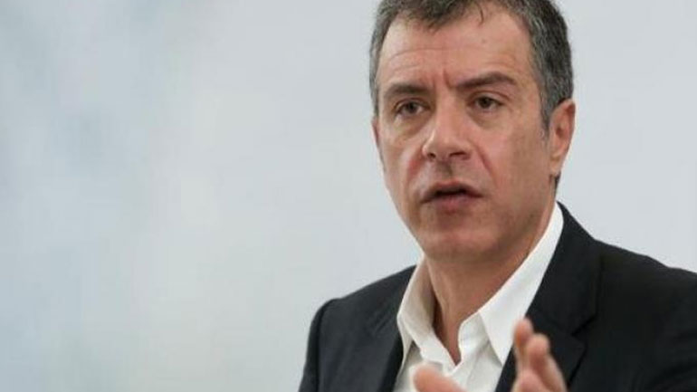 Σταύρος Θεοδωράκης: «Τιμή στους ανθρώπους της ελληνικής ναυτιλίας»