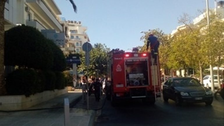 Ο φοίνικας άρχισε να…καπνίζει