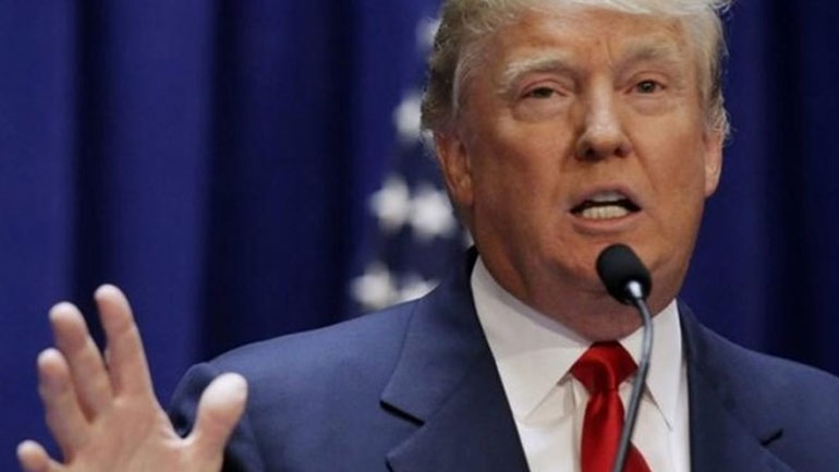 Τραμπ: «Έχω κάθε δικαίωμα να δώσω χάρη στον εαυτό μου»