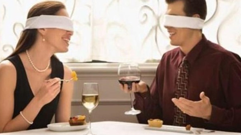 Mετά το προξενιό πέθανε και το φλερτ