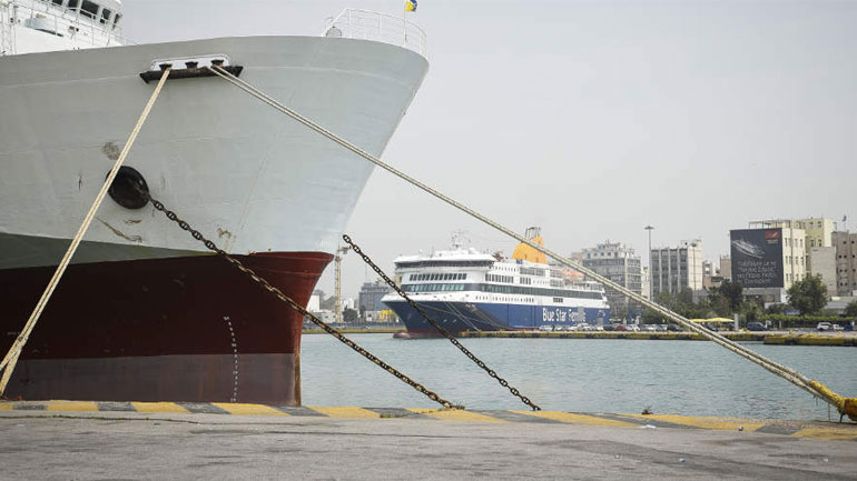 Προπηλακισμούς καταγγέλλουν εργαζόμενοι στο λιμάνι του Πειραιά