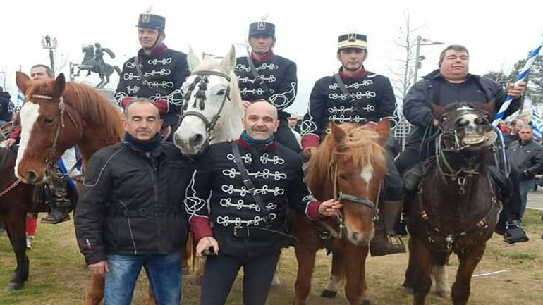 Προετοιμασίες στη Λάρισα για το μεγάλο συλλαλητήριο για τη Μακεδονία