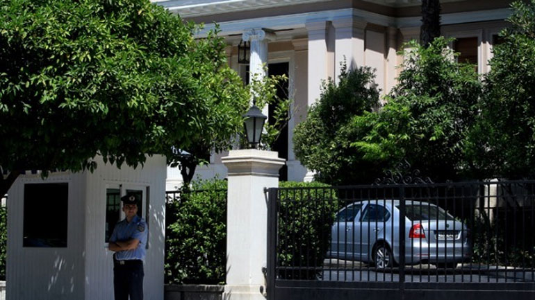 Μαξίμου: Έκδηλος ο πανικός του κ. Μητσοτάκη για την επίλυση του ονοματολογικού της ΠΓΔΜ