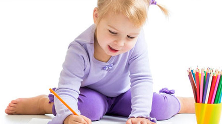 Πώς θα εξασφαλίσετε ότι το παιδί κάθεται σωστά