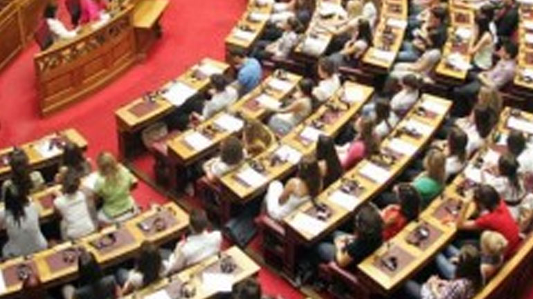 Βουλή: Υπερψηφίστηκε το νομοσχέδιο για το θαλάσσιο χωροταξικό σχεδιασμό