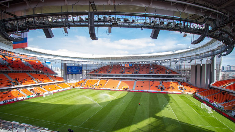 Το Central Stadium (χωρητικότητα: 35.696) είναι ένα γήπεδο πολλαπλών χρήσεων στην Αικατερινούπολη της Ρωσίας. Αν και ανακαινίστηκε το 2011 δεν πληρούσε τις προϋποθέσεις της FIFA καθώς οι κανονισμοί αναφέρουν πως ένα γήπεδο που φιλοξενεί αγώνα του Μουντιάλ πρέπει να έχει 35.000 θέσεις. Εφόσον το γήπεδο δεν γινόταν να γκρεμιστεί και να χτιστεί ξανά οι υπεύθυνοι σκαρφίστηκαν κάτι που δεν έχει γίνει ξανά. Τοποθέτησαν νέες κερκίδες ανάμεσα στα «δύο πέταλα», οι οποίες όμως δεν καλύπτονται από το στέγαστρο. Θα φιλοξενηθούν εκεί παιχνίδια των ομίλων.