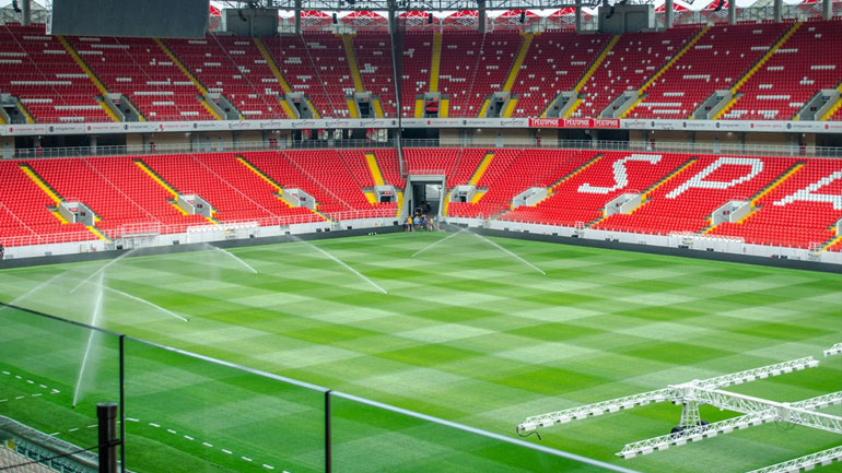 Το νέο γήπεδο της Σπαρτάκ Μόσχας είναι χωρητικότητας 45.360 θεατών και άνοιξε τις πόρτες του το 2014. Φιλοξένησε το Κύπελλο Συνομοσπονδιών το 2017. Θα διεξαχθούν αγώνες των ομίλων.
