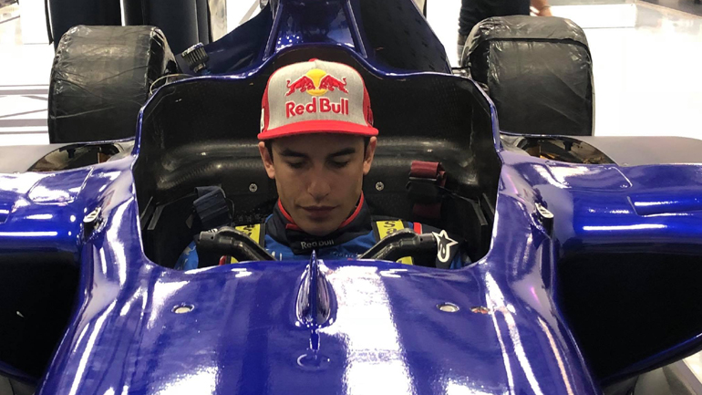 Ο Marquez οδηγεί μονοθέσιο της F1