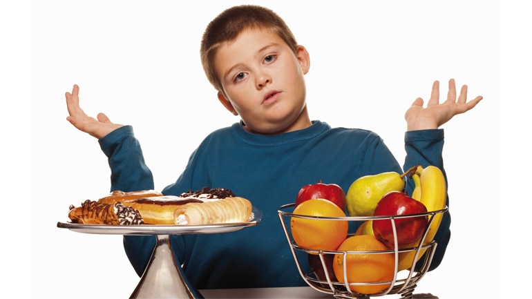 Παιδική παχυσαρκία. Τι λέει η ειδικός;