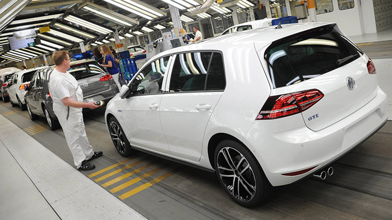 H VW διακόπτει προσωρινά την παραγωγή στο κεντρικό εργοστάσιο
