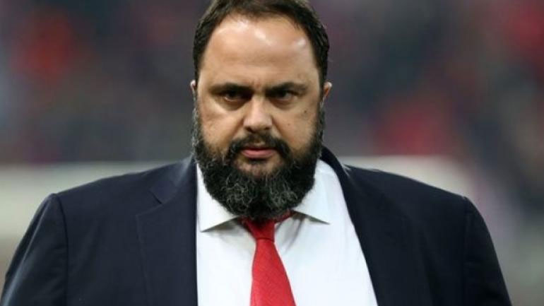 Όταν ο Μαρινάκης κάνει πολιτική στα… μπουζούκια