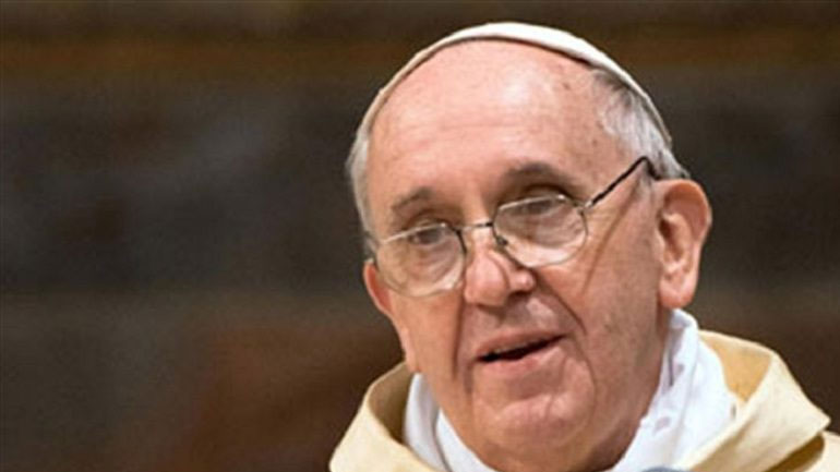 Αστροναύτες χάρισαν στον Πάπα Φραγκίσκο τη δική του… διαστημική στολή